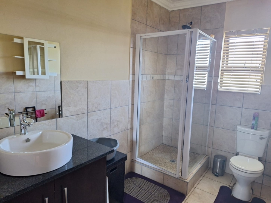 4 Bedroom Property for Sale in Woodland Hills Wildlife Estate Free State